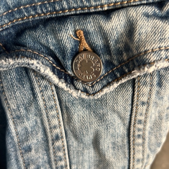 Lucky brand, jean jacket size medium - Picture 7 of 8
